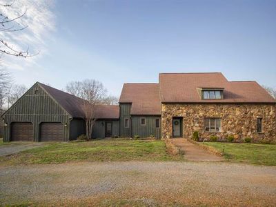 340 McIntosh Rd