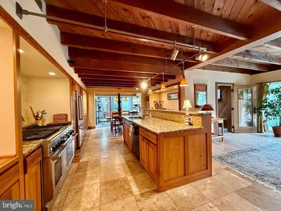 2215 Grubbs Mill Rd
