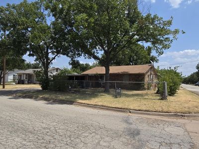Property at 1013 & 1015 Hirschi Ln, Wichita Falls, TX