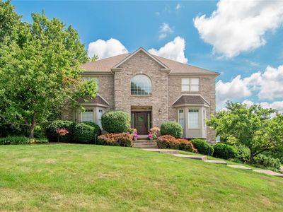 402 Honey Locust Dr