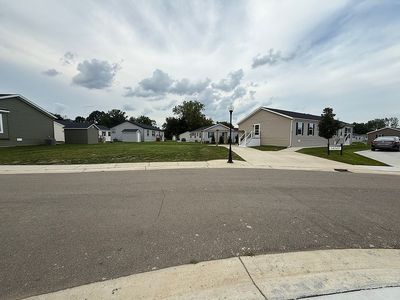 24207 Hemlock Cir