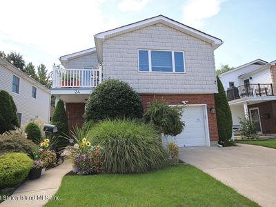 24 E Figurea Ave
