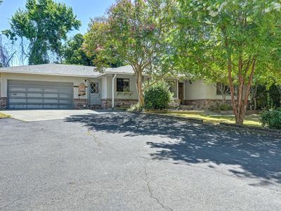 5656 El Camino Ave