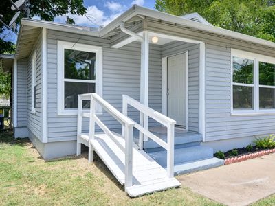 Property at 1906 SE 15th Ave, Mineral Wells, TX
