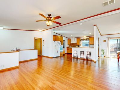 38 Carson Peak Ct