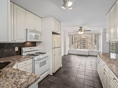 166-25 Powells Cove Blvd APT 5C