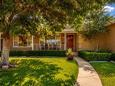 986 Edwards Dr
