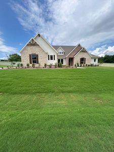 1002 Perrin Ln