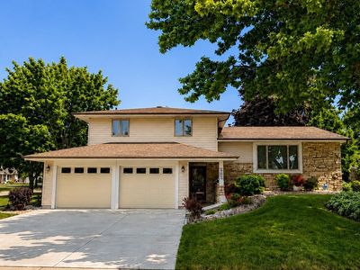 1600 Brentwood Dr