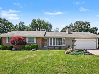 136 Country Club Dr
