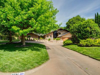 2716 Redbird Ln