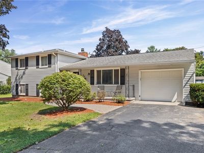 22 Pinebriar Dr