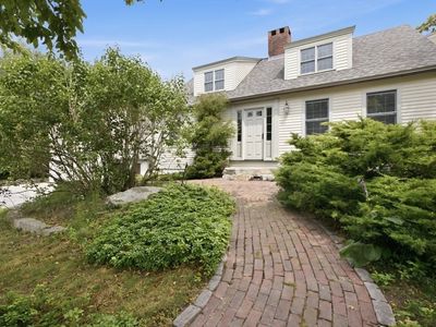 338 Clapp Rd