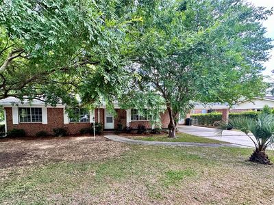 402 Pineview Dr