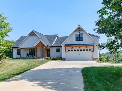 3646 Tot Hill Farm Rd
