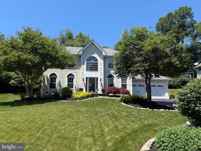 1204 Woodsview Dr
