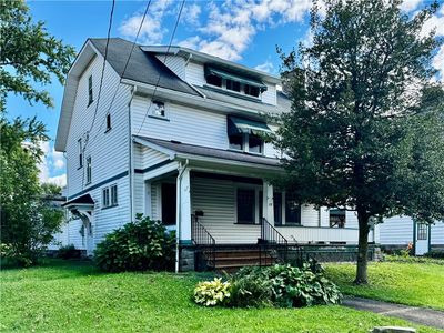 22 Rosedale Ave