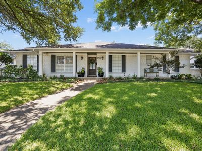 7745 La Cabeza Dr