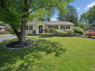 2 Debra Lee Court