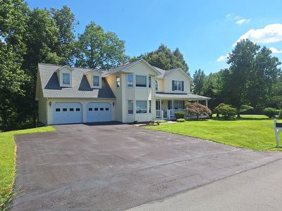 100 Winns Cir