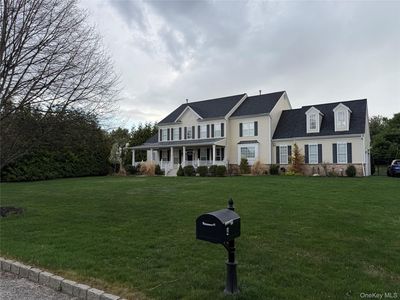 4 Indianwood Court