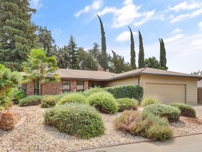 1076 Sand Bar Cir