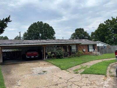 206 Cedar Cir