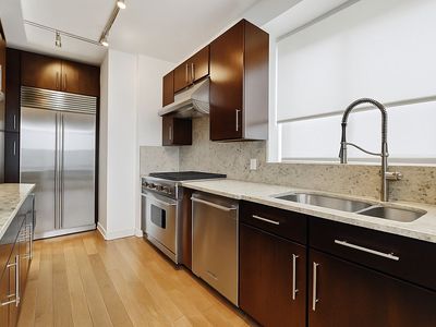 2727 Palisade Ave APT 4-H