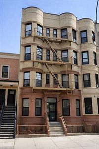 141 Albany Ave