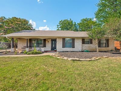221 Linda Ln