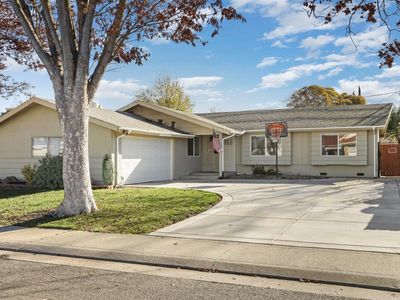 310 Berrendo Ln