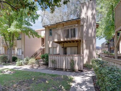 328 Northbank Ct APT 48