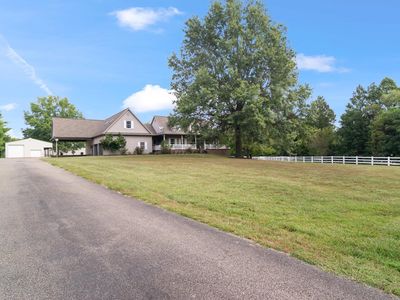 6101 Joes Dr