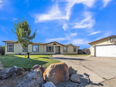 733 Fescue Ave #29