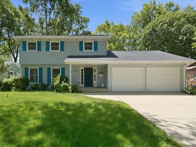 1520 Crestwood Ct