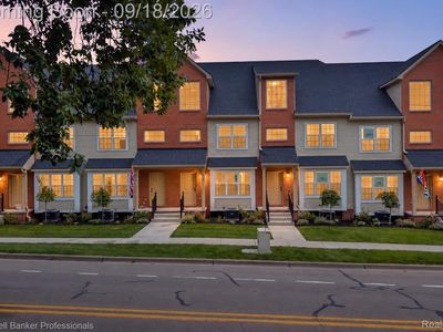 512 Village Ln