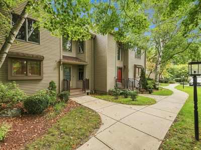 770 Salisbury St APT 423