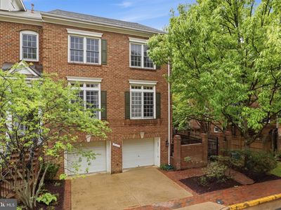 2323 Sawtooth Oak Ct