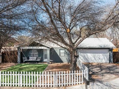 920 Juan De Jesus Ct NE