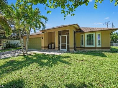 524 SW 23rd Ter