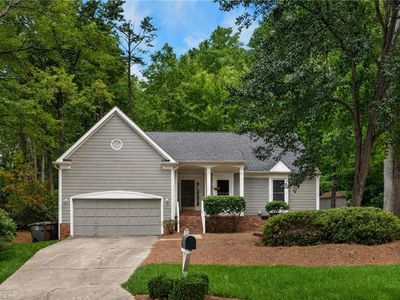 4702 Country Woods Ln