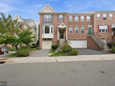 111 Longpoint Way