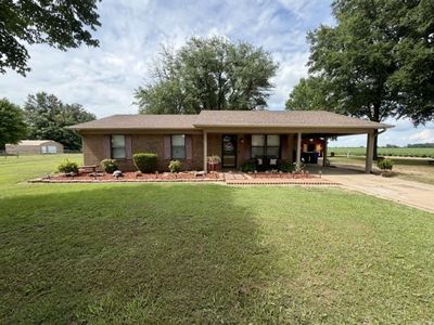 Property at 401 Queens Rd, England, AR