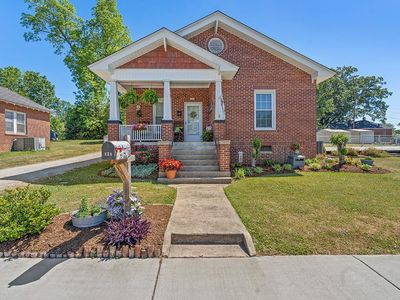 121 Sherard Ave