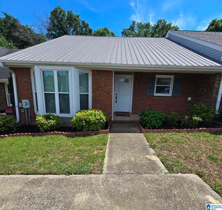 Property at 1121 King Arthur Ct, Alabaster, AL