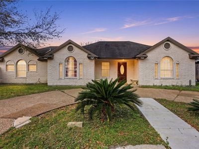 1109 Green Field Dr