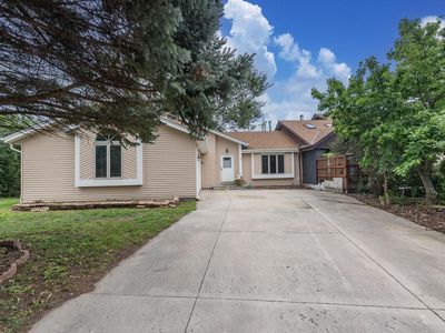 8570 N Meadowside COURT