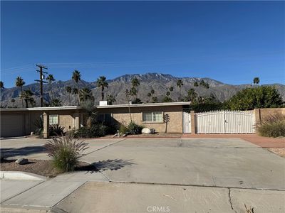445 N Farrell Dr