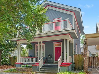 613 E 37th Street