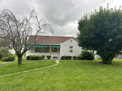 423 Arona Rd